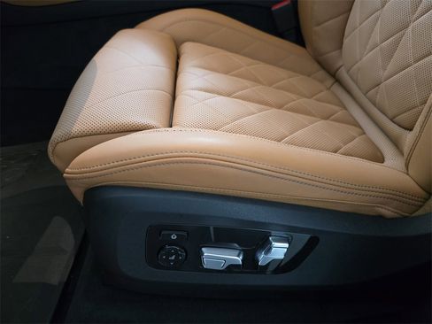 Used 2023 BMW X5 xDrive45e w/ Executive Package image 32