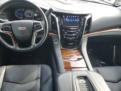 Used 2020 Cadillac Escalade Luxury AWD/4WD image 17