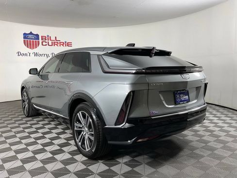 Used 2024 Cadillac Lyriq Luxury AWD/4WD image 5