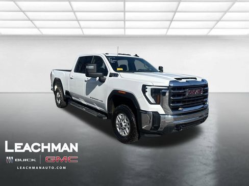 Used 2024 GMC Sierra 2500 SLE w/ SLE Convenience Package image 1