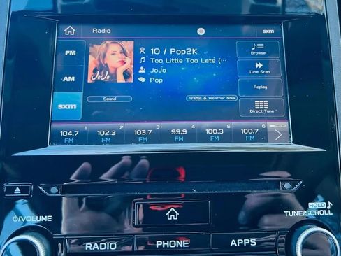 Used 2021 Subaru Crosstrek 2.0i Premium w/ Moonroof Package image 14