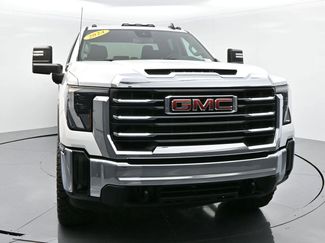 Used 2024 GMC Sierra 2500 SLE w/ SLE Convenience Package video 2