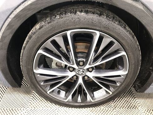 Used 2024 Toyota Prius XLE image 29