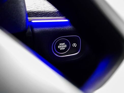 Used 2022 Mercedes-Benz GLS 450 4MATIC image 27