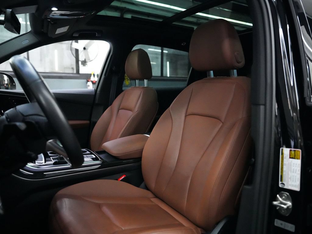 Used 2023 Audi Q7 2.0T Premium w/ Convenience Package AWD/4WD image 31