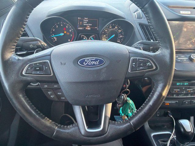 Used 2018 Ford Escape SE w/ SE Sport Appearance Package FWD image 14