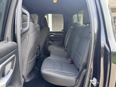 Used 2019 RAM 1500 Big Horn AWD/4WD image 14