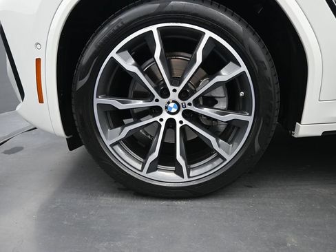 Certified 2022 BMW X4 xDrive30i w/ M Sport Package 2 AWD/4WD image 4