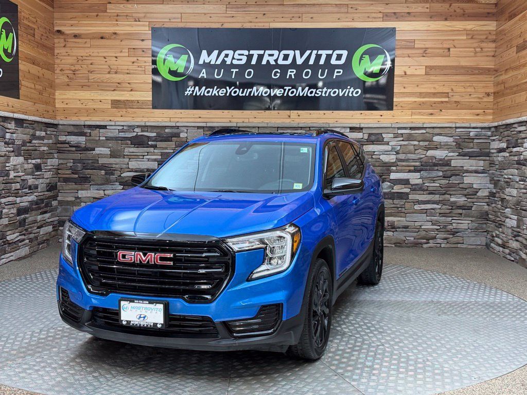 Used 2024 GMC Terrain SLE w/ Driver Convenience Package AWD/4WD image 9