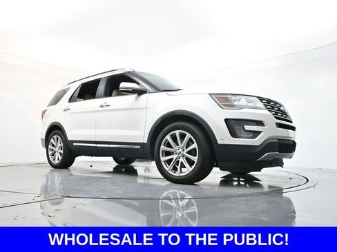 Used 2017 Ford Explorer Limited w/ Equipment Group 301A image 27