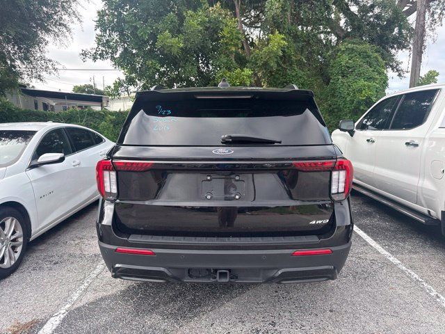 Used 2025 Ford Explorer ST-Line AWD/4WD image 6