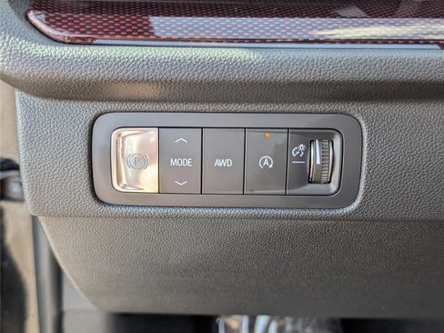 Used 2024 Chevrolet Traverse RS w/ LPO, Floor Liner Package AWD/4WD image 26