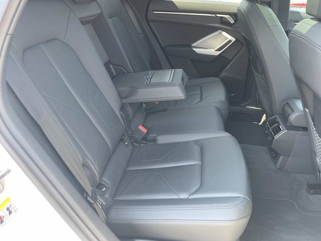 Used 2025 Audi Q3 2.0T Premium AWD/4WD image 21