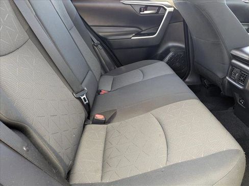 Used 2021 Toyota RAV4 XLE w/ Convenience Package image 17