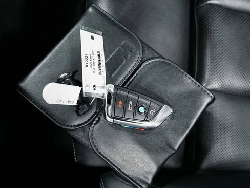 Used 2022 BMW M4 xDrive Competition w/ Executive Package image 27