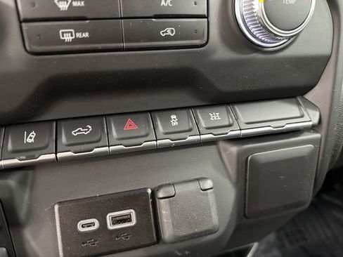 Certified 2024 GMC Sierra 2500 Pro AWD/4WD image 25