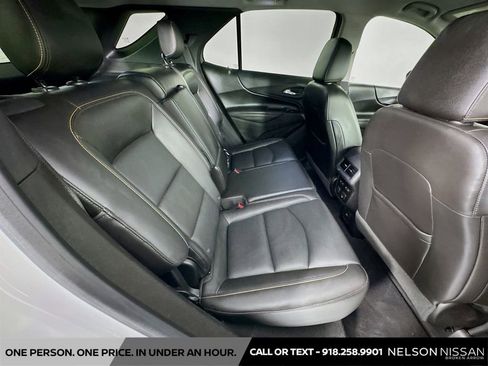 Used 2018 Chevrolet Equinox Premier FWD image 26