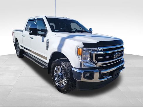 Used 2021 Ford F250 Lariat w/ Chrome Package image 4