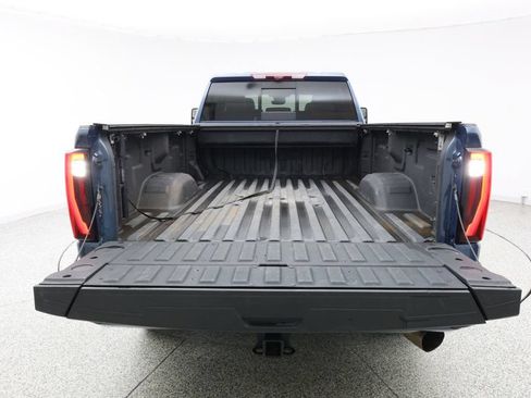 Used 2025 GMC Sierra 3500 Denali Ultimate AWD/4WD image 17