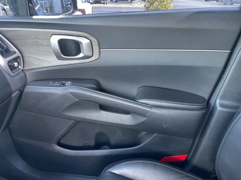 Used 2021 Kia Sorento EX w/ Panoramic Sunroof Package FWD image 20