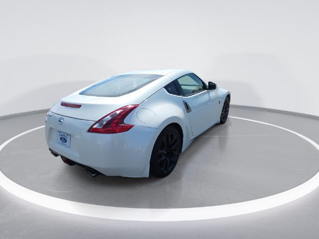 Used 2020 Nissan 370Z Coupe RWD image 7