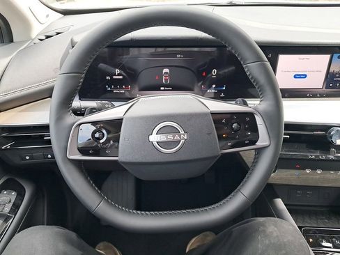 New 2025 Nissan Murano SL image 15