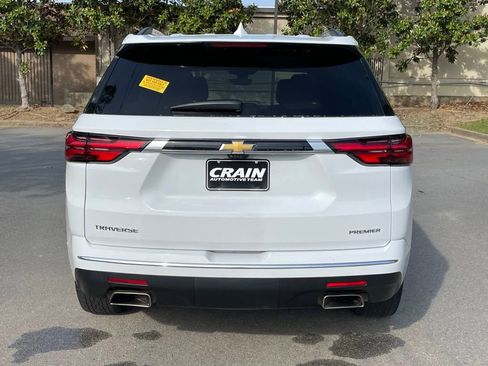 Used 2023 Chevrolet Traverse Premier FWD image 6