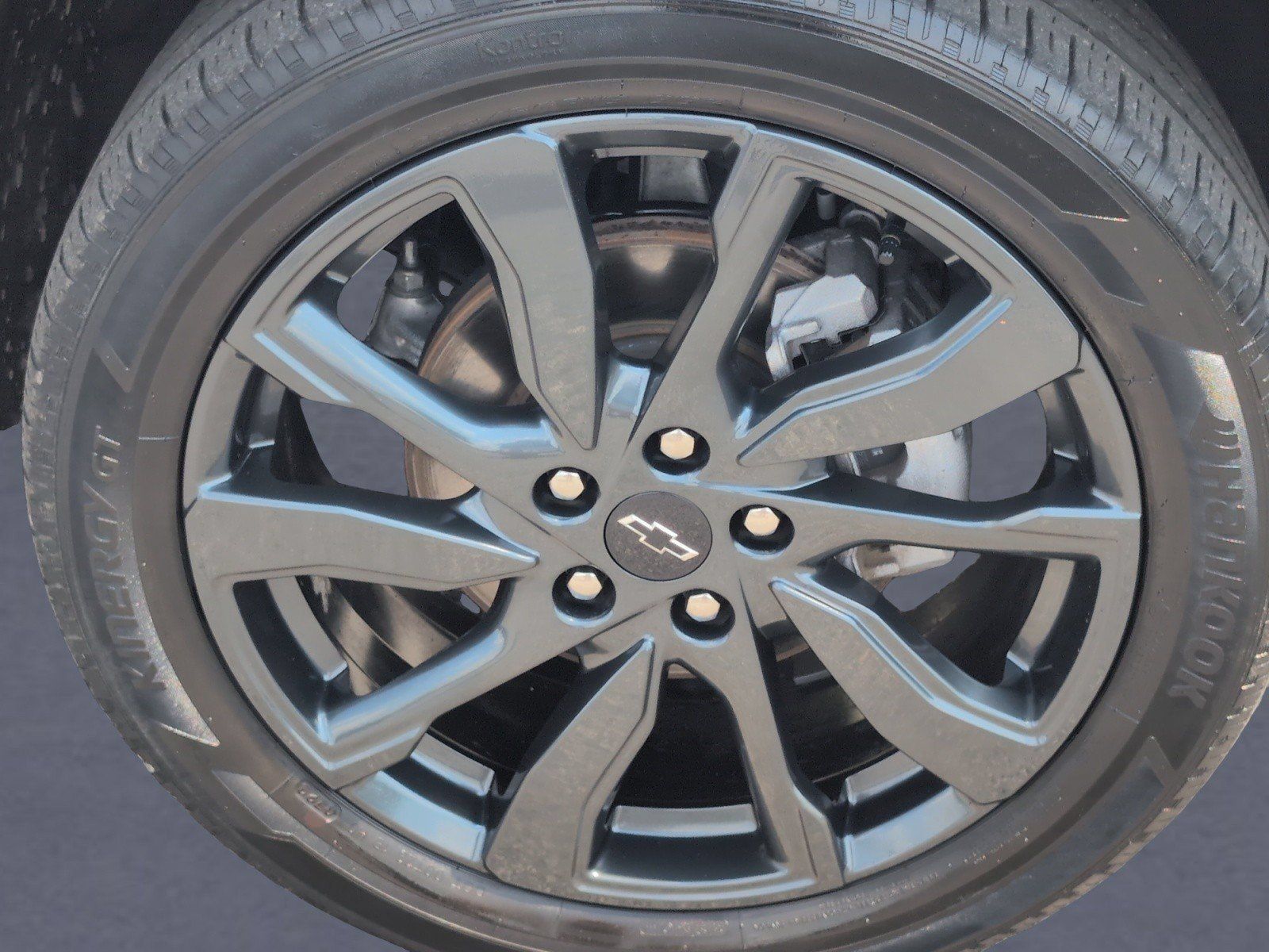 Used 2023 Chevrolet Equinox RS w/ LPO, Floor Liner Package AWD/4WD image 36