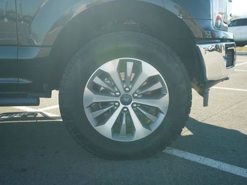 Used 2019 Ford F150 XLT image 42