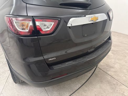 Used 2015 Chevrolet Traverse LT AWD/4WD image 18