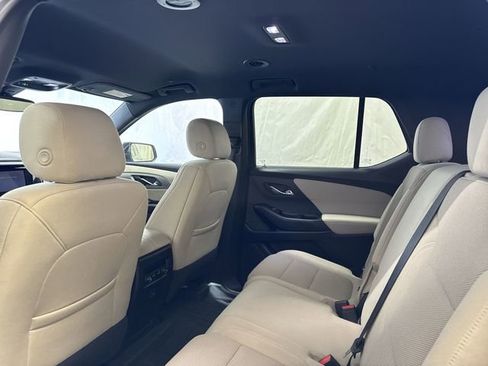 Certified 2023 Chevrolet Traverse LS FWD image 13