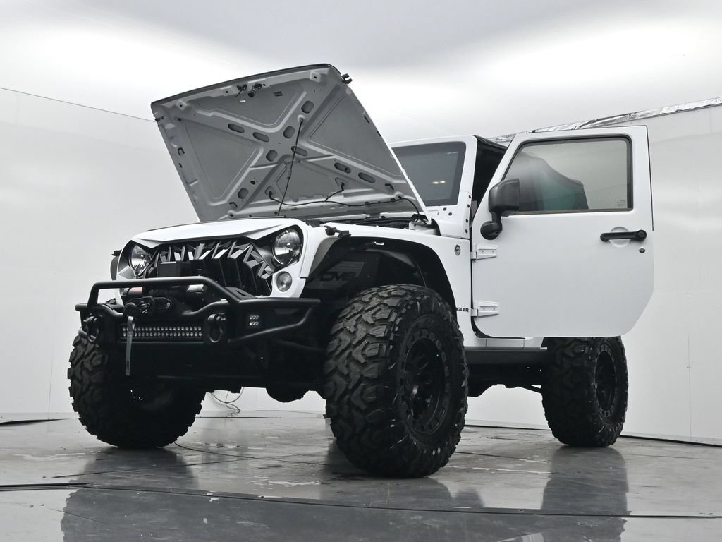 Used 2015 Jeep Wrangler Sport AWD/4WD image 30