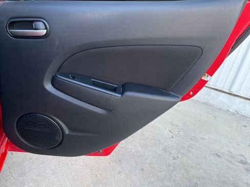 Used 2012 MAZDA MAZDA2 Touring FWD image 15