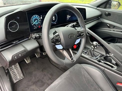 Used 2025 Hyundai Elantra N FWD image 18