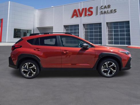 Used 2025 Subaru Crosstrek 2.5i Premium AWD/4WD image 5