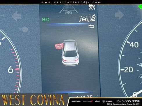 Used 2024 Toyota Corolla LE AWD/4WD image 25