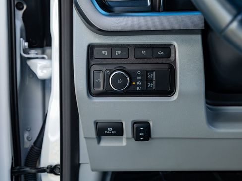 Used 2024 Ford F350 Limited w/ FX4 Off-Road Package image 21