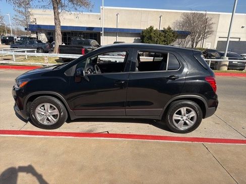 Used 2020 Chevrolet Trax LS w/ Tint and Cruise Package image 2