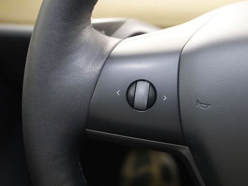 Used 2021 Tesla Model 3 Long Range image 32