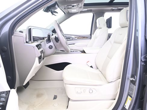 Used 2022 Cadillac Escalade ESV Premium Luxury Platinum AWD/4WD image 31