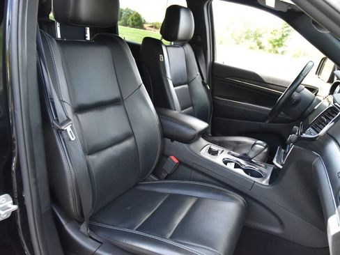 Certified 2021 Jeep Grand Cherokee Limited w/ Quick Order Package 28K 80th AWD/4WD image 31