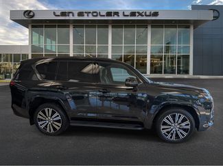 Used 2024 Lexus LX 600 4WD w/ Appearance Package video 2