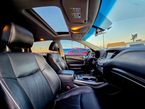 Used 2017 INFINITI QX60 FWD w/ Premium Package image 2