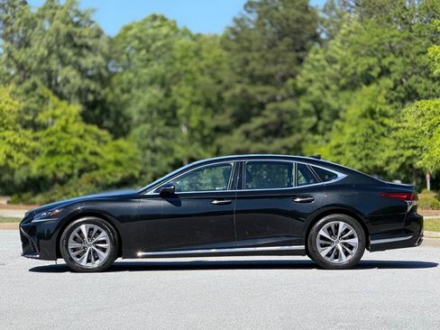 Used 2018 Lexus LS 500 AWD w/ Accessory Package (Z2) image 9