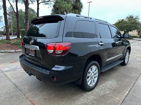 Used 2019 Toyota Sequoia Platinum image 3