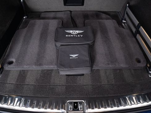Certified 2025 Bentley Bentayga Extended Wheelbase image 47