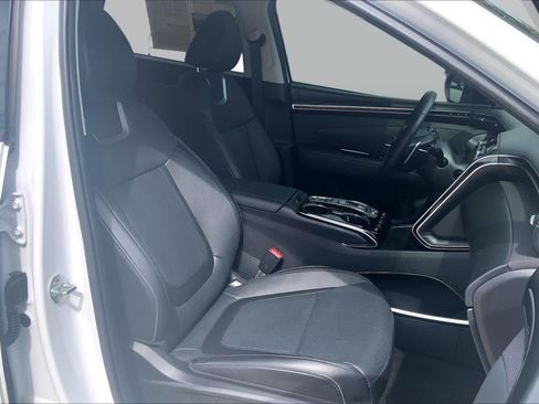 Certified 2022 Hyundai Tucson Limited FWD image 9