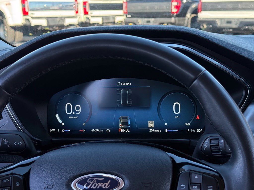Used 2024 Ford Escape Platinum AWD/4WD image 9