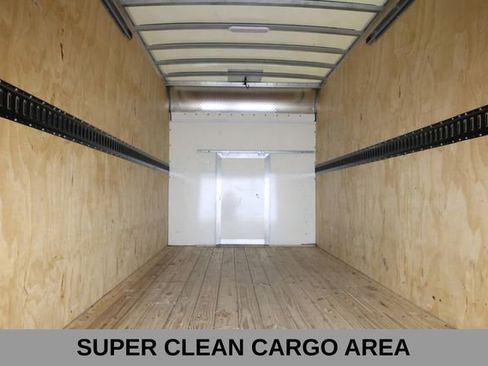 Used 2022 Chevrolet Express 3500 w/ Driver Convenience Package RWD image 14