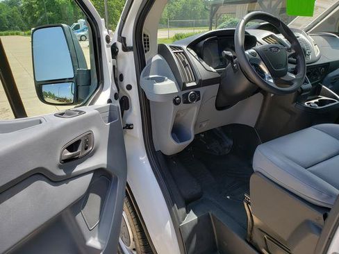 Used 2018 Ford Transit 150 130 Low Roof RWD image 10